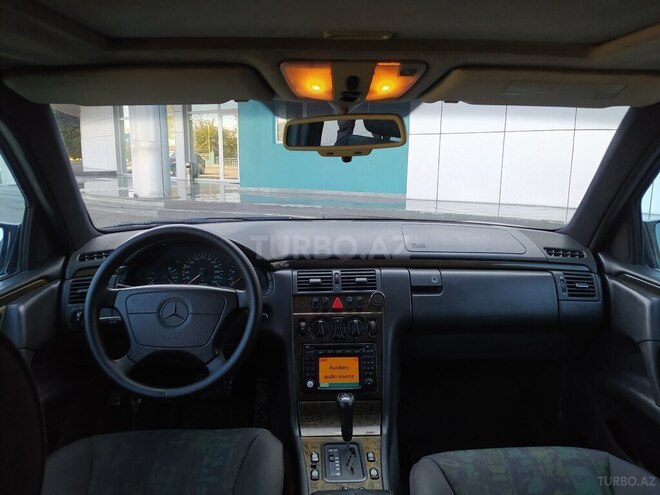 Mercedes E 230 1996, 396,584 km - 2.3 l - Bakı