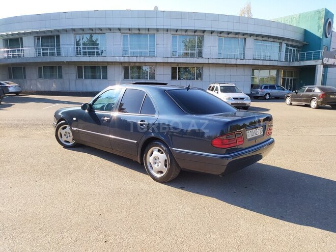 Mercedes E 230 1996, 396,584 km - 2.3 l - Bakı