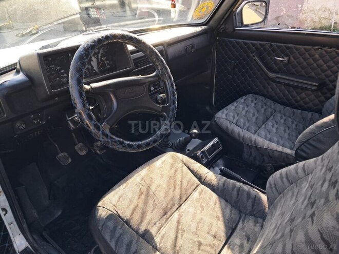 LADA (VAZ) Niva 2002, 153,000 km - 1.7 l - Qazax