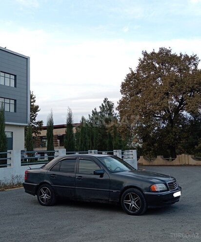Mercedes C 180 1995, 235,484 km - 1.8 l - Bərdə
