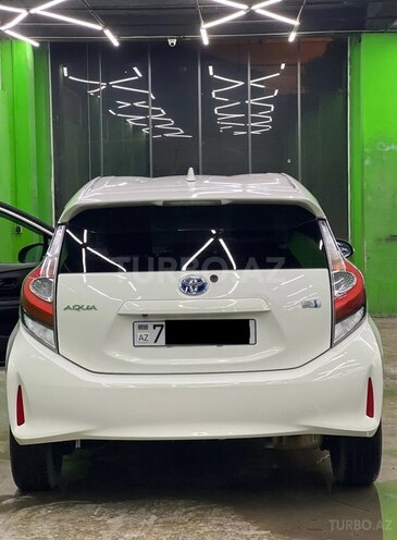 Toyota Aqua 2017, 88,000 km - 1.5 l - Bakı