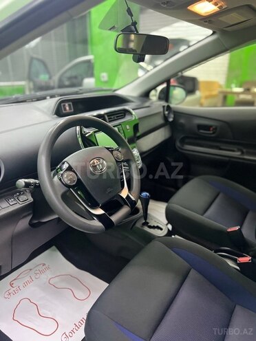 Toyota Aqua 2017, 88,000 km - 1.5 l - Bakı