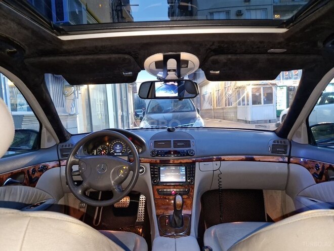 Mercedes E 320 2004, 385,000 km - 3.2 l - Bakı