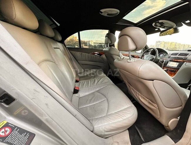 Mercedes E 320 2004, 385,000 km - 3.2 l - Bakı