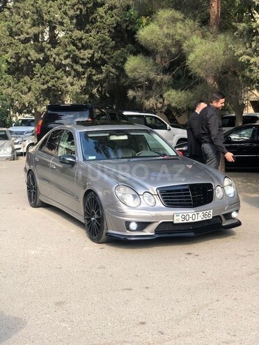 Mercedes E 320 2004, 385,000 km - 3.2 l - Bakı