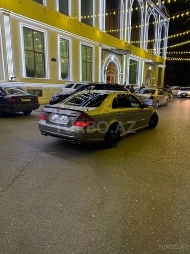 Mercedes E 320 2004, 385,000 km - 3.2 l - Bakı