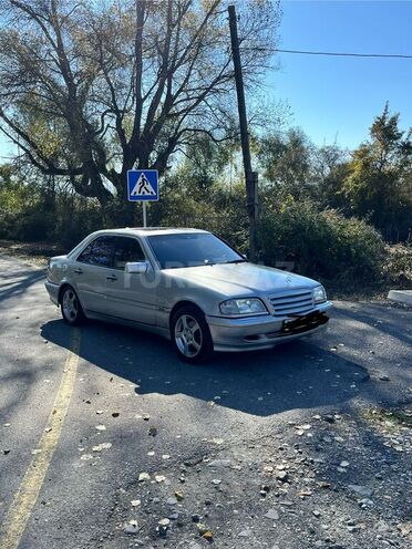 Mercedes C 240 1998, 501,000 km - 2.4 l - Qəbələ