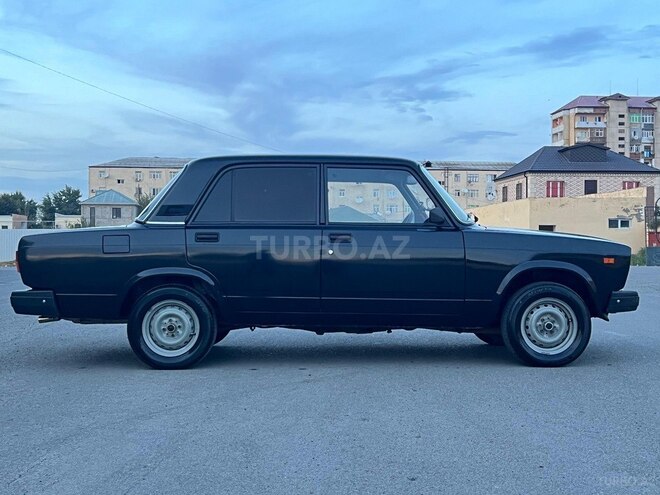 LADA (VAZ) 2107 2011, 158,000 km - 1.6 l - Salyan