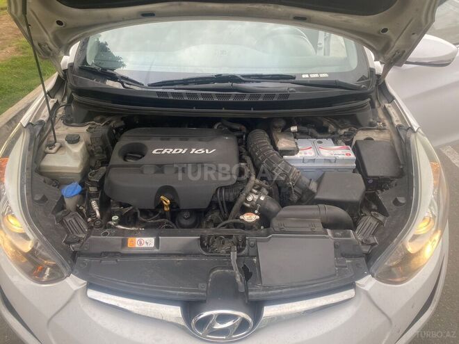 Hyundai Avante 2015, 202,000 km - 1.6 л - Bakı