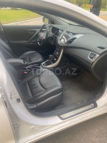 Hyundai Avante 2015, 202,000 km - 1.6 л - Bakı