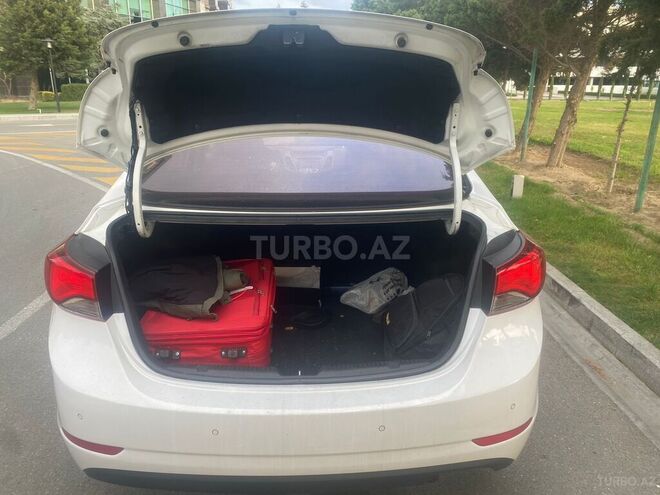 Hyundai Avante 2015, 202,000 km - 1.6 л - Bakı