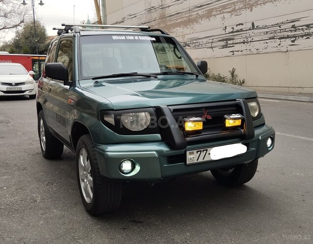 Mitsubishi Pajero io 2000, 310,000 km - 1.8 l - Bakı