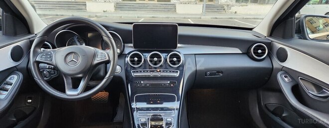 Mercedes C 220 d 2018, 88,000 km - 2.0 л - Bakı