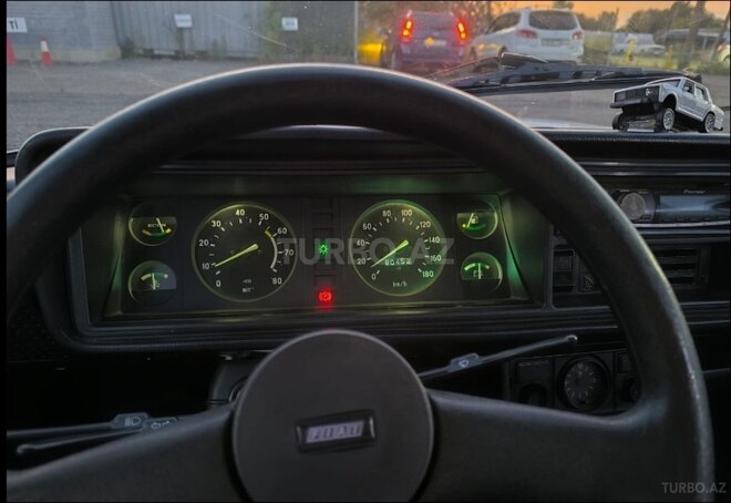 LADA (VAZ) 2107 2009, 80,000 km - 1.6 л - Salyan