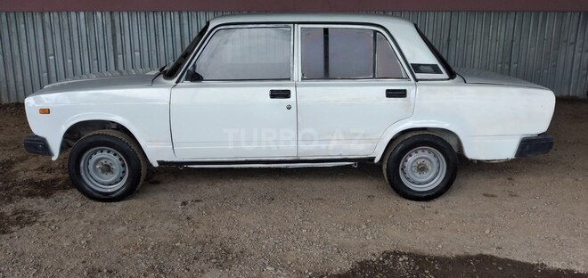 LADA (VAZ) 2107 2005, 94,000 km - 1.6 л - Sabirabad