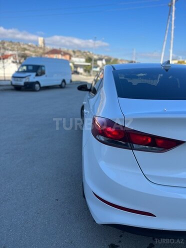 Hyundai Elantra 2017, 104,000 km - 2.0 l - Bakı
