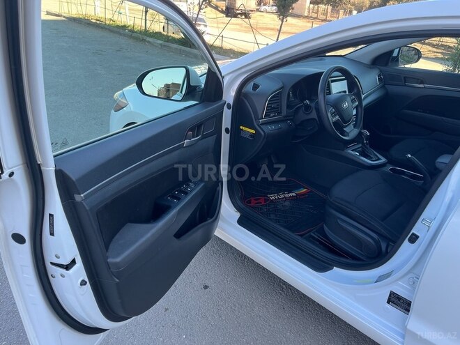 Hyundai Elantra 2017, 104,000 km - 2.0 l - Bakı