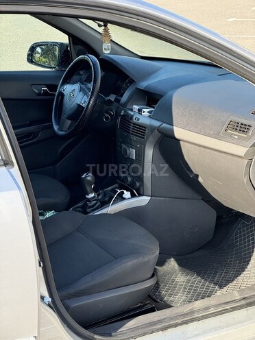 Opel Astra 2006, 329,000 km - 1.3 l - Bakı