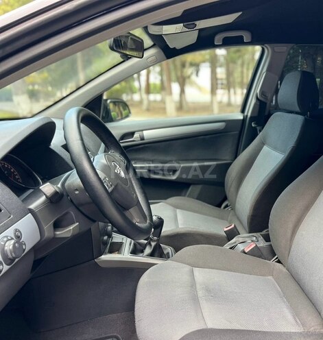 Opel Astra 2005, 204,000 km - 1.4 l - Bakı