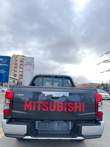 Mitsubishi L200 2023, 13,000 km - 2.4 l - Bakı