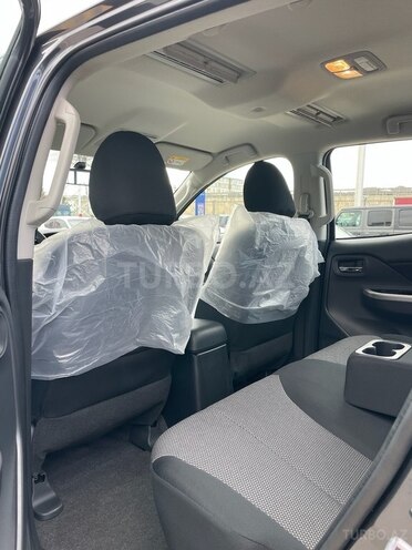 Mitsubishi L200 2023, 13,000 km - 2.4 l - Bakı