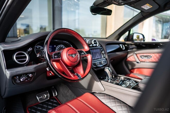 Bentley Bentayga 2019, 1,590 km - 4.0 l - Bakı