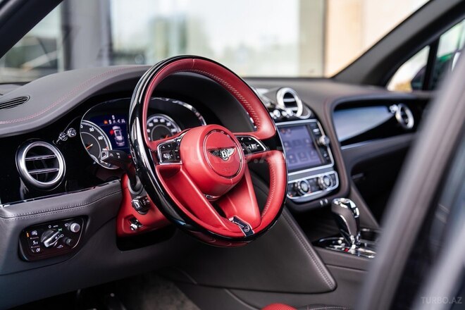 Bentley Bentayga 2019, 1,590 km - 4.0 l - Bakı