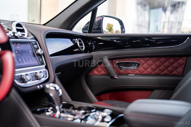 Bentley Bentayga 2019, 1,590 km - 4.0 l - Bakı