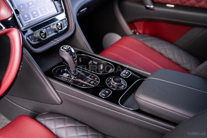 Bentley Bentayga 2019, 1,590 km - 4.0 l - Bakı