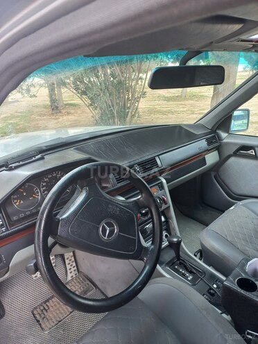Mercedes E 220 1994, 430,000 km - 2.2 л - Bakı