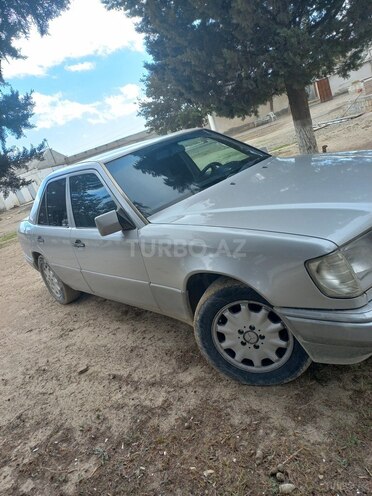 Mercedes E 220 1994, 430,000 km - 2.2 л - Bakı
