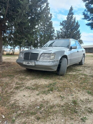 Mercedes E 220 1994, 430,000 km - 2.2 л - Bakı
