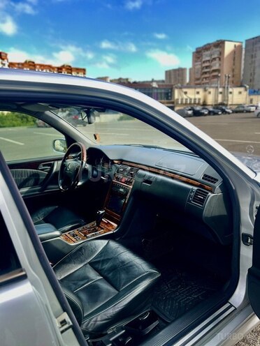 Mercedes E 220 d 2000, 458,000 km - 2.2 л - Bakı