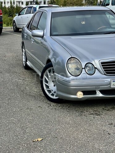 Mercedes E 220 d 2000, 458,000 km - 2.2 л - Bakı