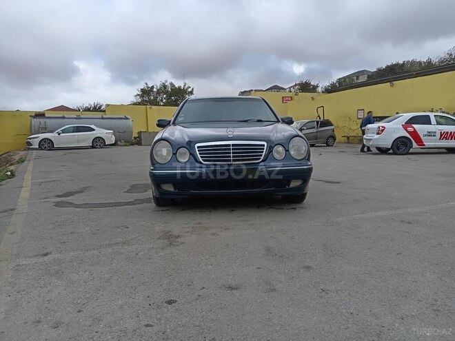 Mercedes E 240 2000, 250,000 km - 2.4 l - Bakı