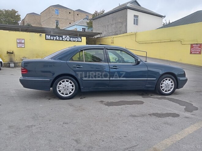 Mercedes E 240 2000, 250,000 km - 2.4 l - Bakı