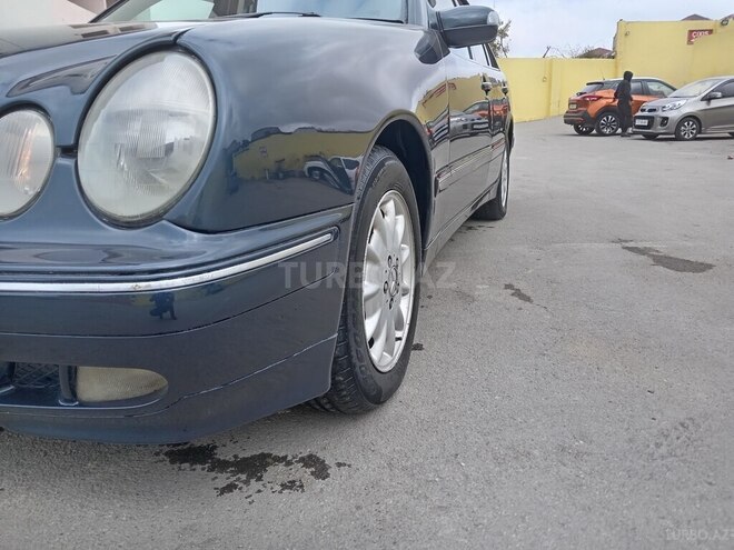Mercedes E 240 2000, 250,000 km - 2.4 l - Bakı