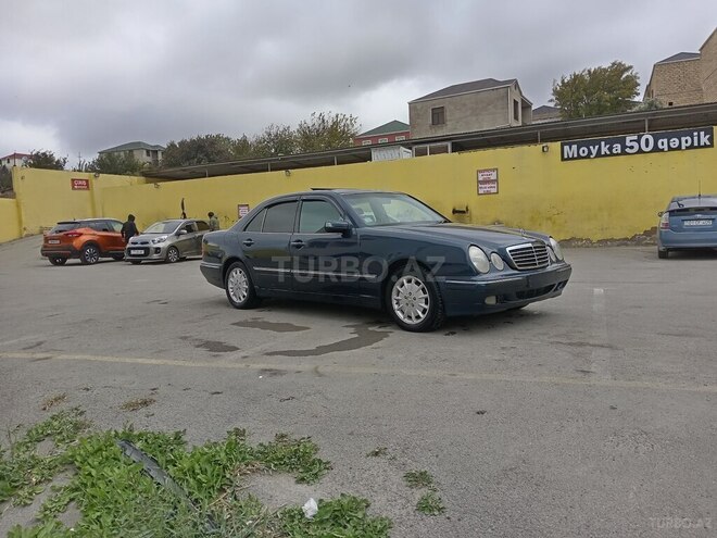 Mercedes E 240 2000, 250,000 km - 2.4 l - Bakı