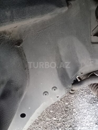 Mercedes E 240 2000, 250,000 km - 2.4 l - Bakı