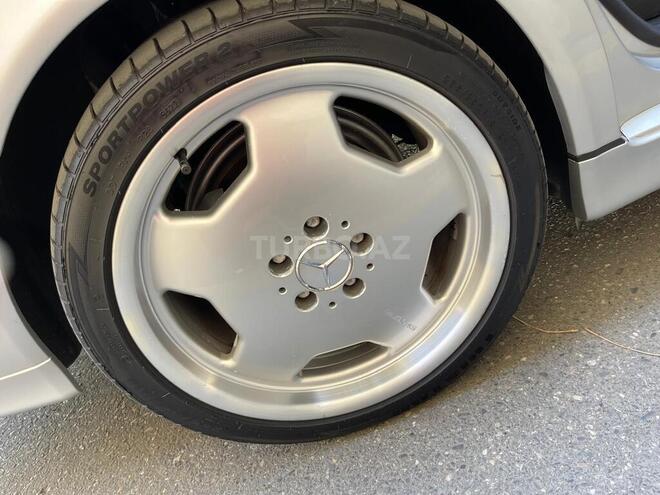 Mercedes E 320 2001, 192,000 km - 3.2 l - Bakı