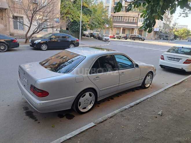 Mercedes E 320 2001, 192,000 km - 3.2 l - Bakı