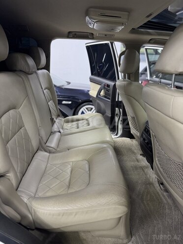 Toyota Land Cruiser-17
