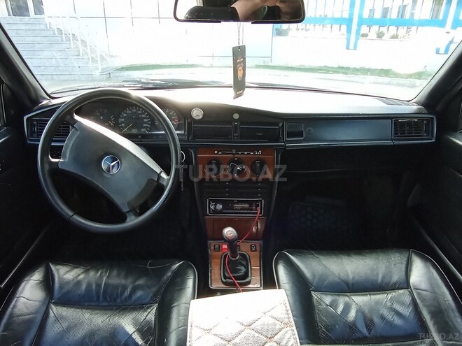 Mercedes 190 1992, 280,000 km - 2.0 l - Sumqayıt