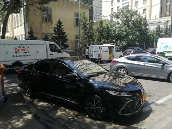 Toyota Camry 2023, 23,700 km - 2.5 l - Bakı