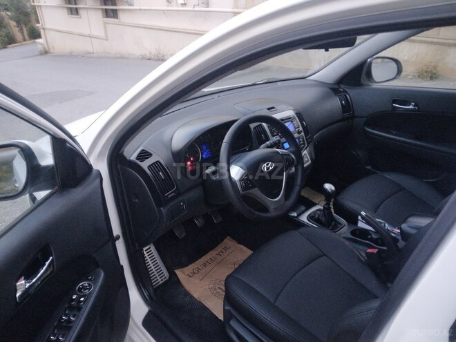 Hyundai i30 2009, 211,000 km - 1.6 l - Bakı