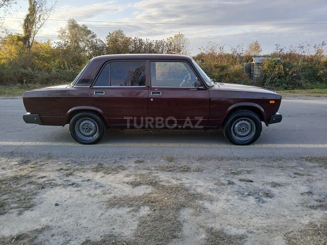 LADA (VAZ) 2107 2007, 76,300 km - 1.6 l - Qax
