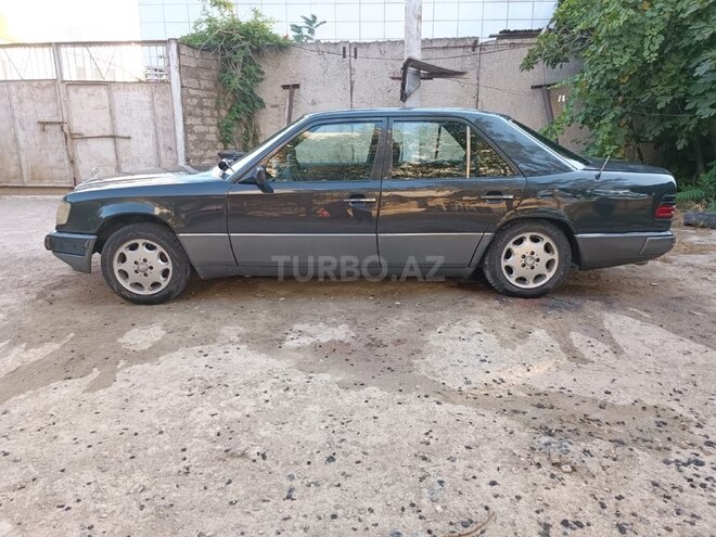 Mercedes E 230 1990, 428,000 km - 2.3 l - Bakı