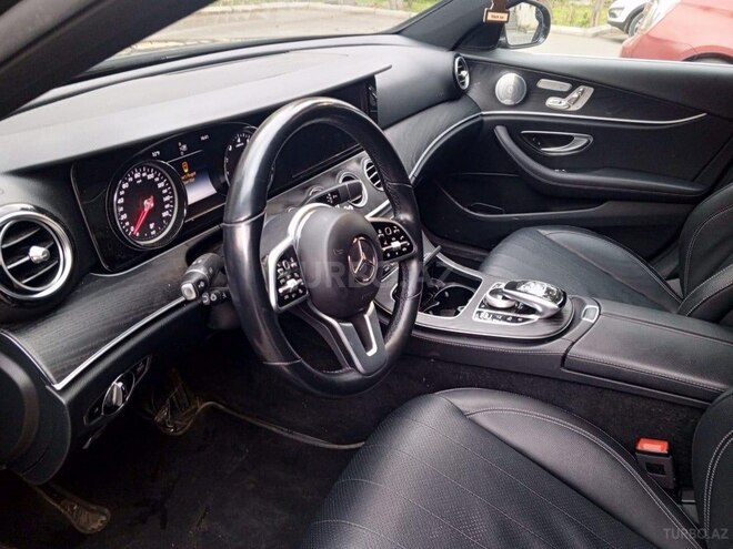 Mercedes E 300 4MATIC 2019, 59,120 km - 2.0 л - Bakı