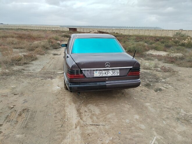 Mercedes E 220 1991, 323,336 km - 2.2 л - Bakı