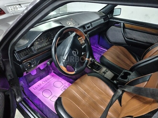 Mercedes E 220 1991, 323,336 km - 2.2 л - Bakı